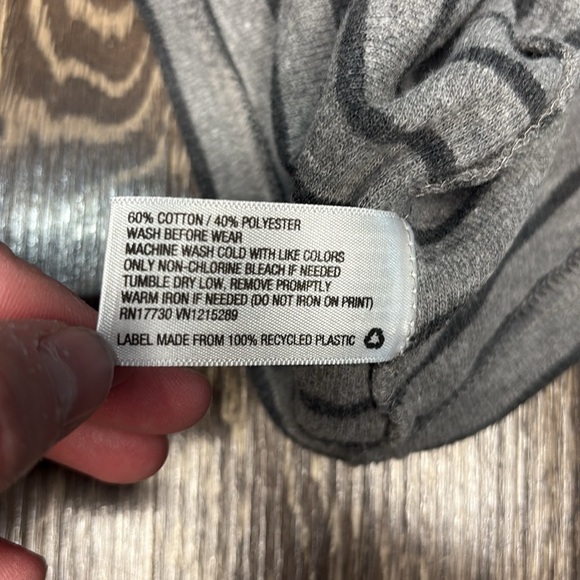 Cat & Jack Boys Gray Striped Kids Henley Shirt size 12 months - Picture 5 of 5